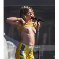 Tove Lo performs onstage during 2017 Governors Ball Music Festival - Day 1 at Randall's Island on June 2, 2017 in New York City-aszPMpUu.jpg